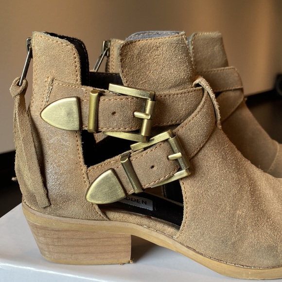 Steve Madden Cinch Bootie - Picture 3 of 11